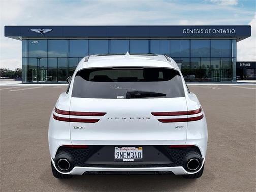 2025 Genesis GV70 2.5T