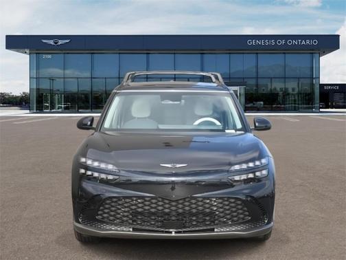 2025 Genesis GV60 Standard