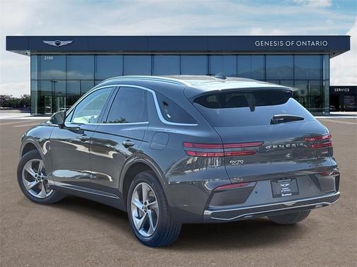 2026 Genesis GV70 2.5T