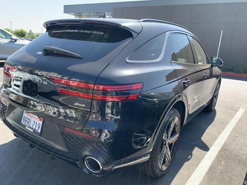 2025 Genesis GV70 2.5T