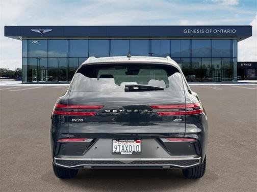 2026 Genesis GV70 2.5T
