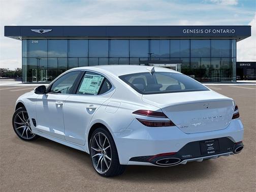 2025 Genesis G70 2.5T