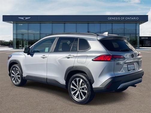 2022 Toyota Corolla Cross XLE