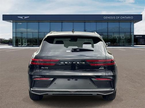 2026 Genesis GV70 2.5T Advanced