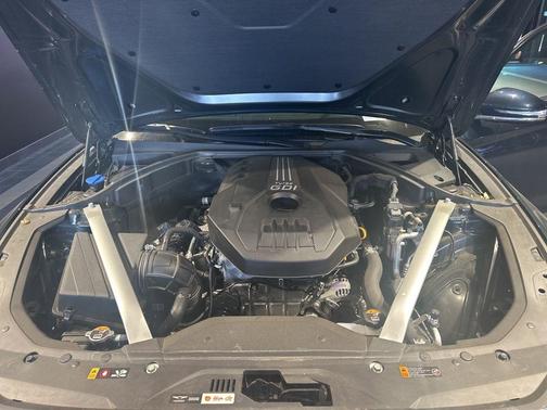 2023 Genesis G70 2.0T