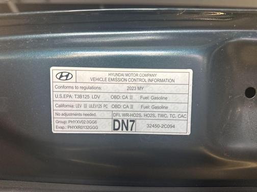 2023 Genesis G70 2.0T