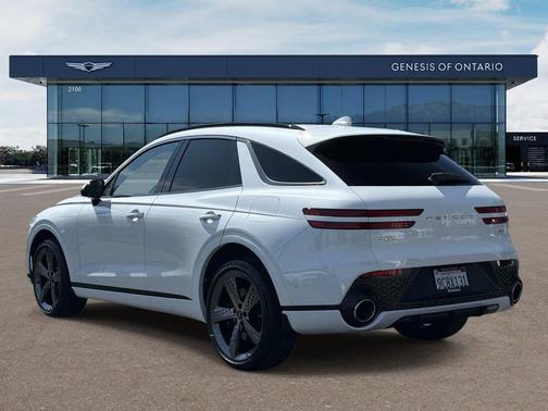 Uyuni White 2023 Genesis GV70 2.5T