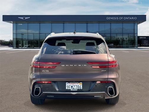 2023 Genesis GV70 2.5T