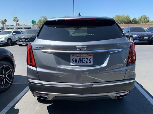 2022 Cadillac XT5 Premium Luxury
