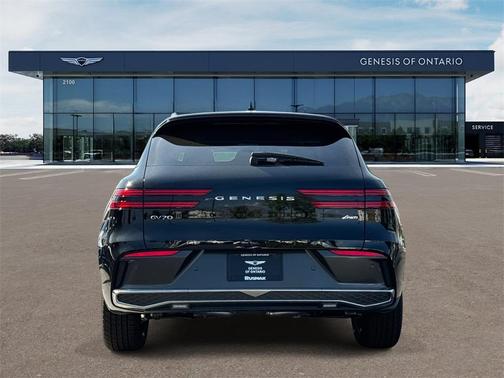 2026 Genesis GV70 2.5T Advanced