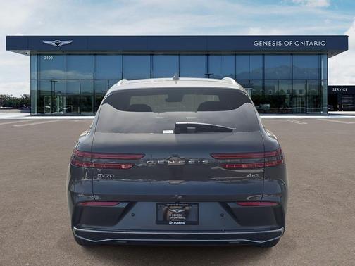 2026 Genesis GV70 2.5T