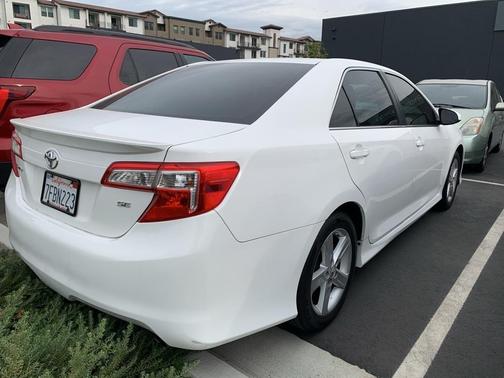 2014 Toyota Camry SE