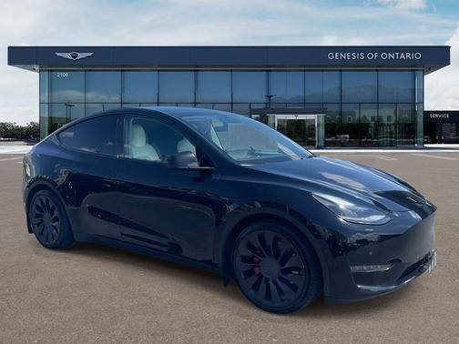 Black 2022 Tesla Model Y Performance