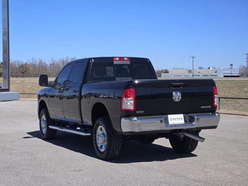 2024 RAM 2500 Tradesman Crew Cab 4x4 6'4' Box