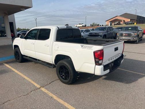 2022 Toyota Tacoma SR