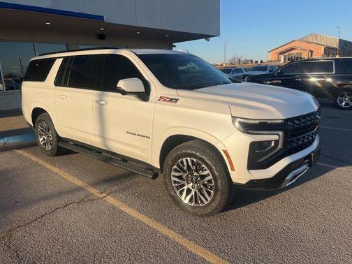 2025 Chevrolet Suburban 4WD Z71