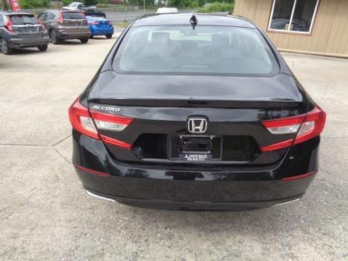 Crystal Black Pearl 2019 Honda Accord LX