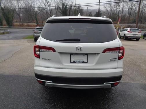 2020 Honda Pilot Touring 8-Passenger