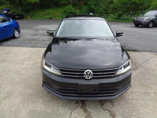 Black 2017 Volkswagen Jetta 1.4T SE