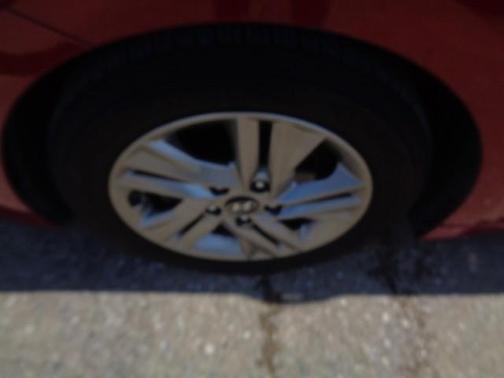 2019 Hyundai ELANTRA Value Edition