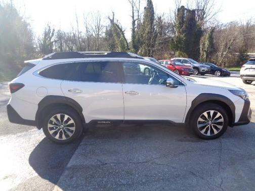 2023 Subaru Outback Touring XT