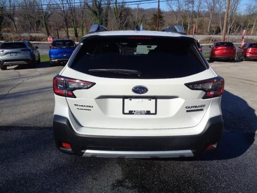 2023 Subaru Outback Touring XT