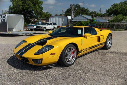 Speed Yellow Clearcoat 2005 Ford GT