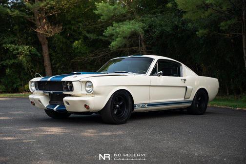 1965 Ford Mustang GT