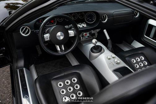 2005 Ford GT Stripe Delete