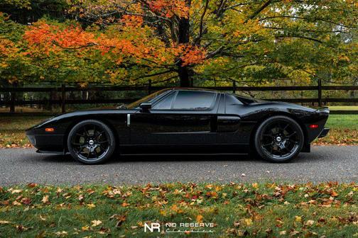 Mark II Black 2005 Ford GT Stripe Delete