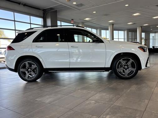 2025 Mercedes-Benz GLE 450e