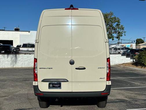 2026 Mercedes-Benz Sprinter 2500 Standard Roof