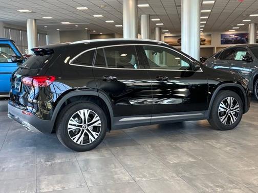 2025 Mercedes-Benz GLA 250 Base