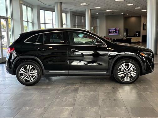 2025 Mercedes-Benz GLA 250 Base