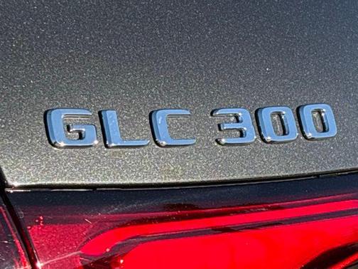 Graphite Grey Metallic 2026 Mercedes-Benz GLC 300 4MATIC