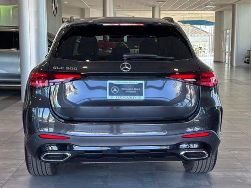 2026 Mercedes-Benz GLC 300 Base