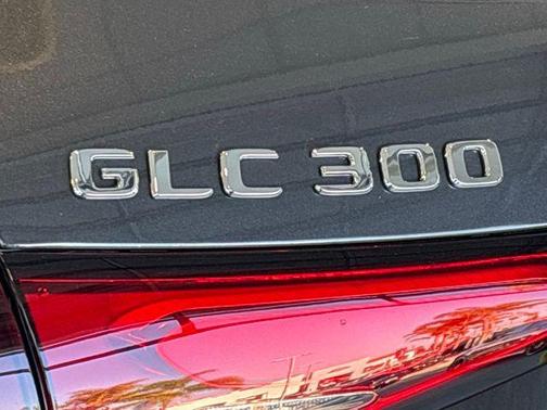 2026 Mercedes-Benz GLC 300 Base