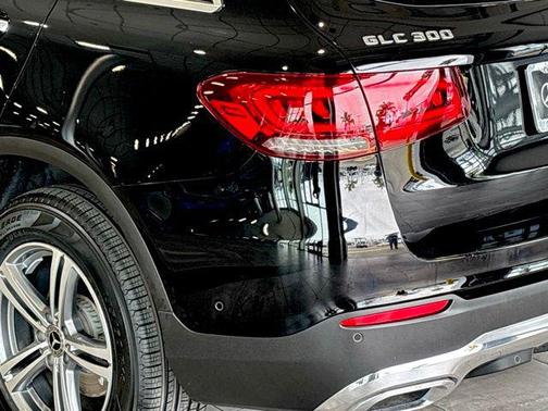 2022 Mercedes-Benz GLC 300 Base