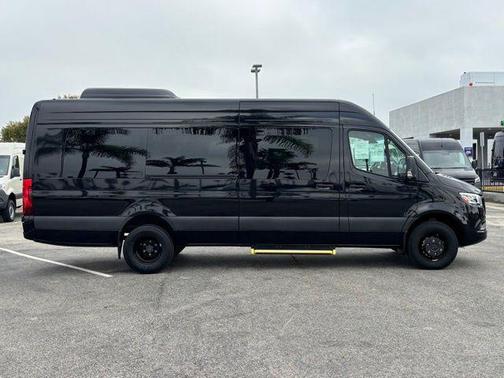 2025 Mercedes-Benz Sprinter 3500XD High Roof