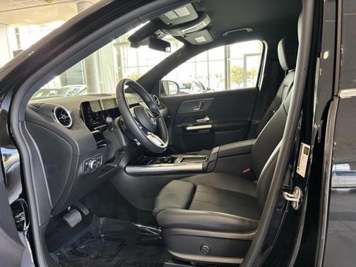 2025 Mercedes-Benz GLA 250 