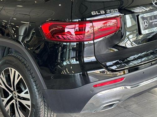 2026 Mercedes-Benz GLB 250 4MATIC