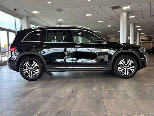 2026 Mercedes-Benz GLB 250 4MATIC