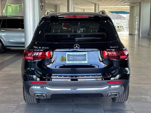 2026 Mercedes-Benz GLB 250 4MATIC