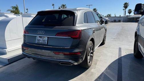 Daytona Gray Pearl 2022 Audi Q5 45 S line Premium Plus