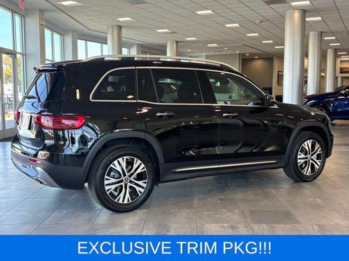 Night Black 2026 Mercedes-Benz GLB 250