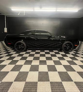 2016 Dodge Challenger R/T Plus