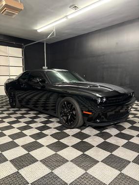 2016 Dodge Challenger R/T Plus