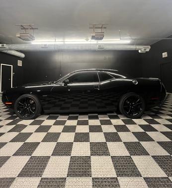 2016 Dodge Challenger R/T Plus