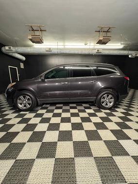 2017 Chevrolet Traverse 2LT