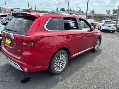 Red 2020 Mitsubishi Outlander PHEV SEL